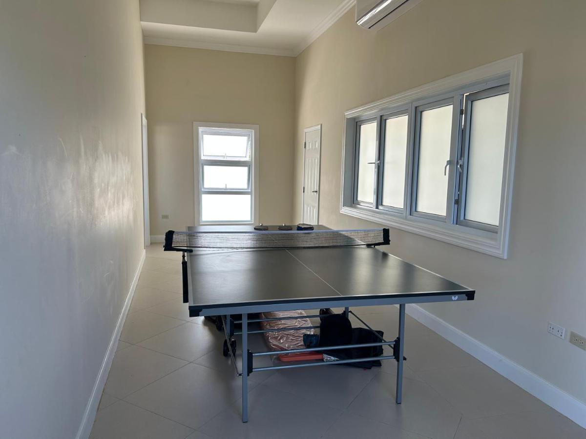 Seamist Villa @Oceanpointe Lucea Comfy 2Br W/Pool Gym & Parking 외부 사진