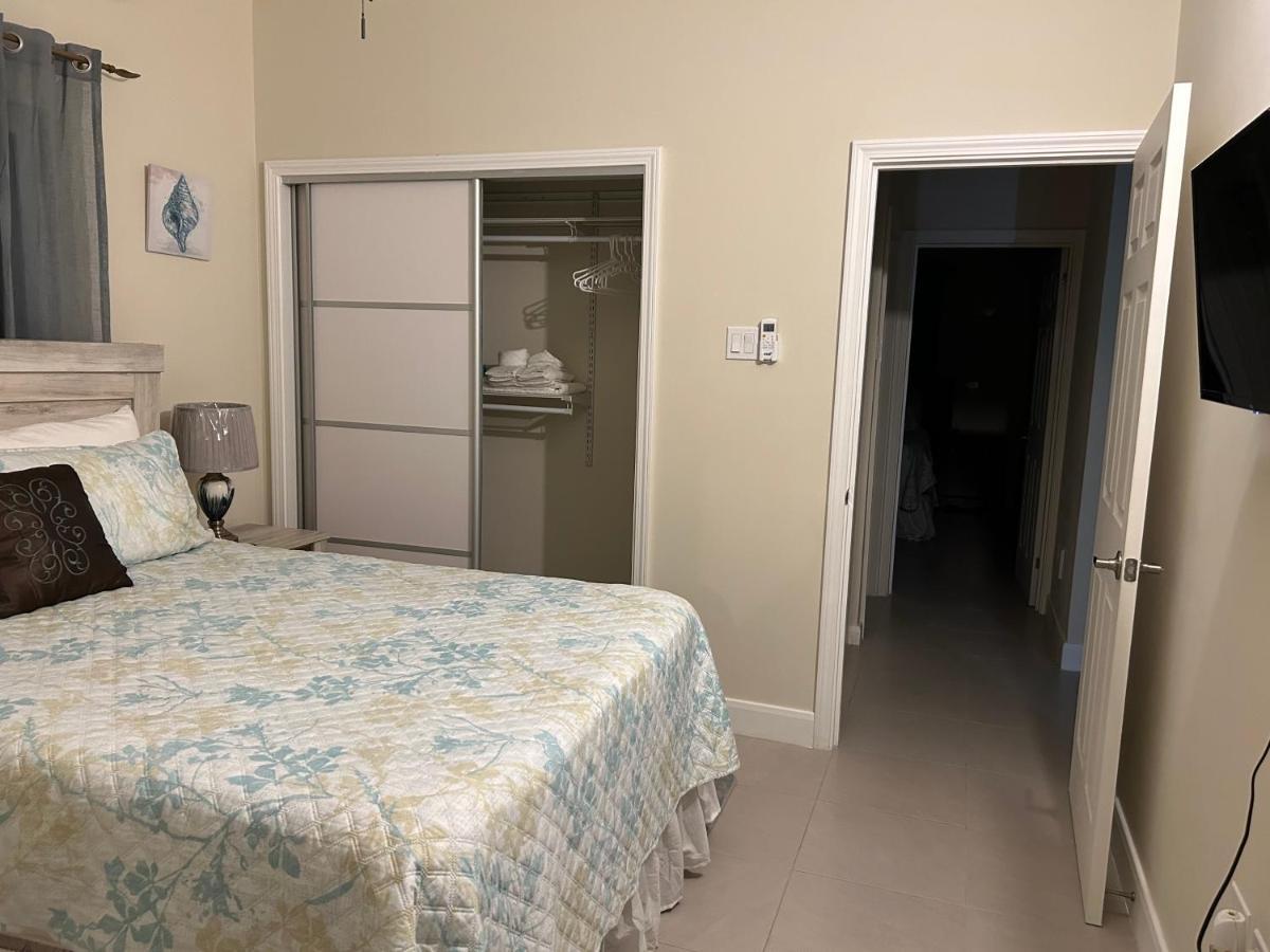 Seamist Villa @Oceanpointe Lucea Comfy 2Br W/Pool Gym & Parking 외부 사진
